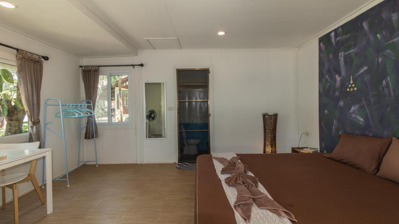 Phayam Friends Otel Koh Phayam Dış mekan fotoğraf