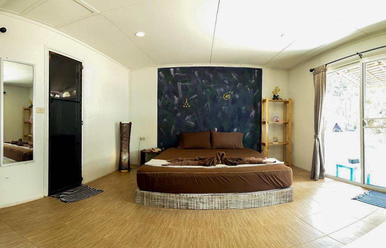 Phayam Friends Otel Koh Phayam Dış mekan fotoğraf