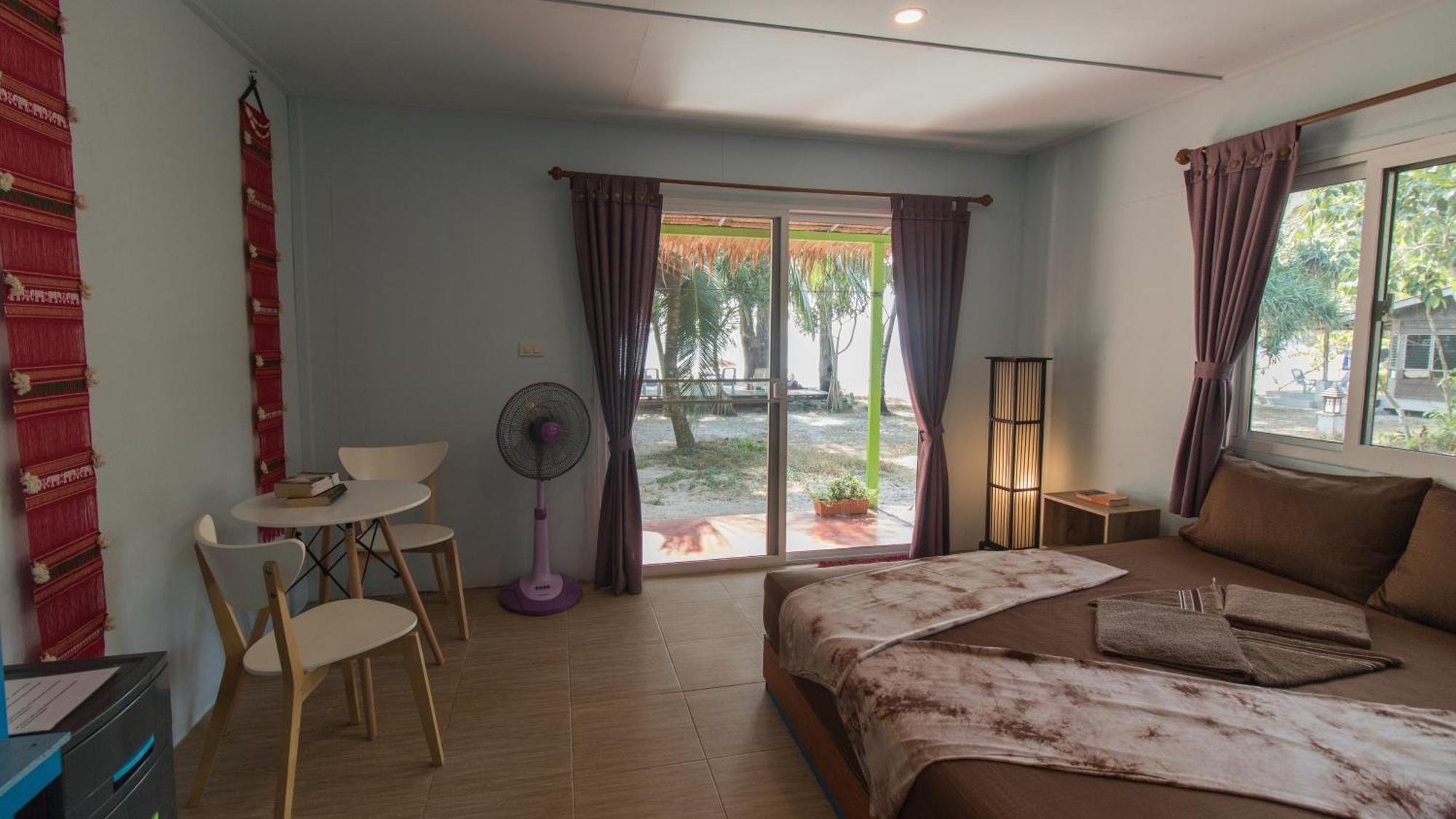 Phayam Friends Otel Koh Phayam Dış mekan fotoğraf